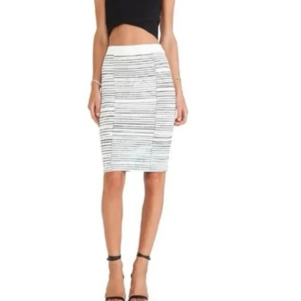 A.L.C. Lyons Skirt XS White Stretch Knit Pencil Modern Minimalist Pull On Stripe